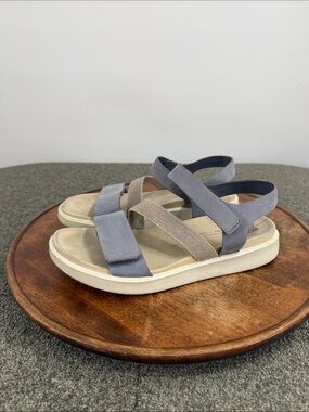 Ecco Sandals Wm 8 - 8.5 Flowt 2 Band Open-Toe Strappy Dusty Blue Neutral Leather